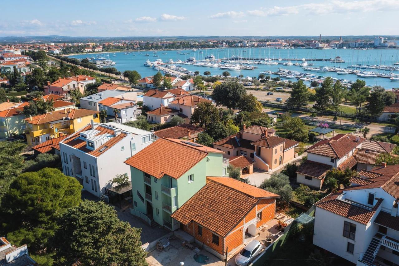 Andrea House With Apartments Umago Esterno foto
